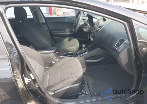 2018 Kia Forte Lx из США, поврежденный, VIN 3KPFK4A70JE236793